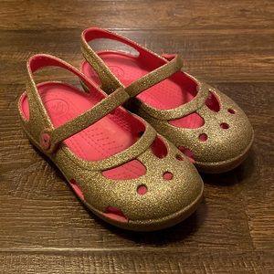Gold Mary Jane crocs toddler girls 11 glitter pink sparkle